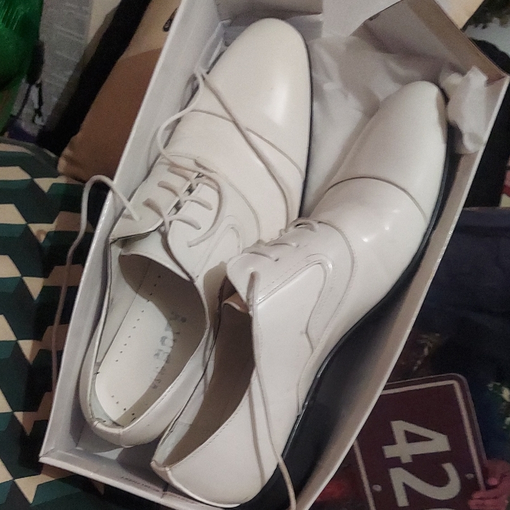 Vintage Euro White Dress Shoes. Sz 43 / Us 10 Euc. Brand Is Nebula